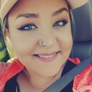 Meet your Posher, August